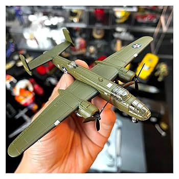 ★１９４０年代＊アメリカ軍＊Ｂ２５ミッチェル爆撃機＊ラペルピン（実物） B-25はいかに「死神」だったか 毎分7700発の機関銃モンスターと
